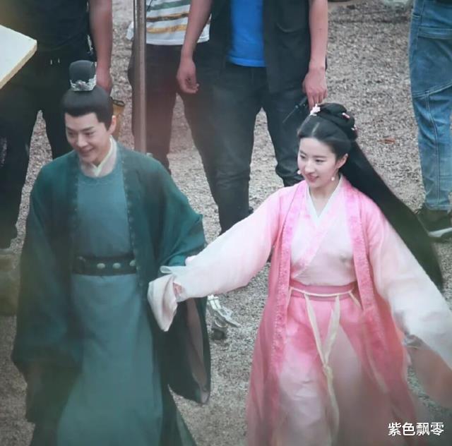 徐海乔|徐海乔:因为她太美了,所以我才接了从来都不演的渣男反派男二