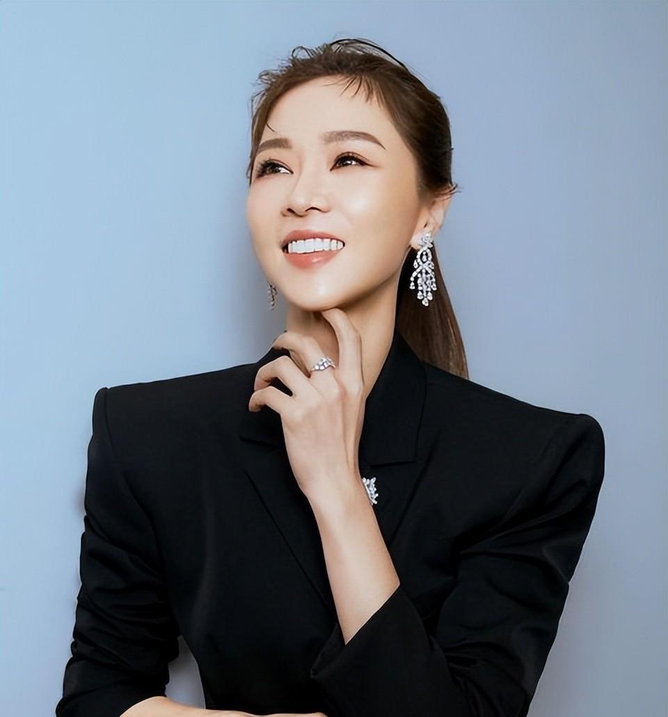 谢盈萱|为演戏没时间结婚生子，42岁影后冻卵