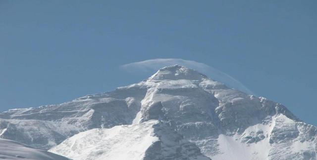 雷尼尔山|海拔4323米，年降雪量曾达31米，雷尼尔山为什么降雪如此丰富？