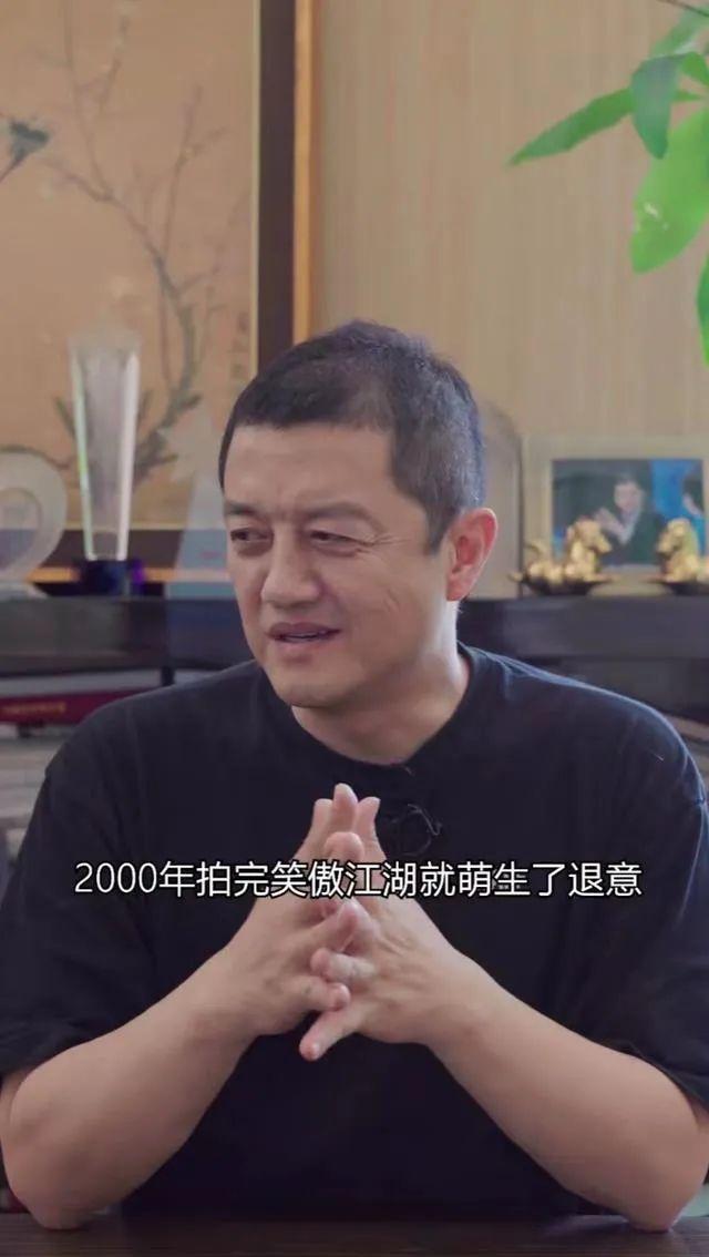 李亚鹏|李亚鹏一家三口现身,夫妻两人轮流抱女儿,海哈金喜身材苗条