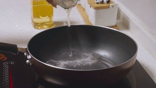 为何用过侧吸油烟机后,都想换回顶吸油烟机?这4个因素值得考虑