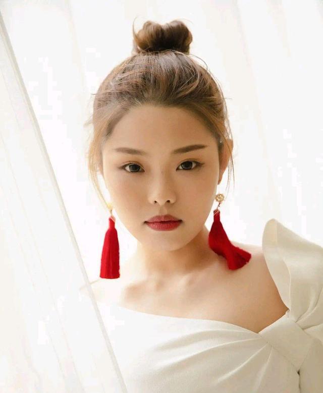 王莎莎|笑起来的王莎莎一点也不丑,曾被北影拒绝,却还在兢兢业业演戏