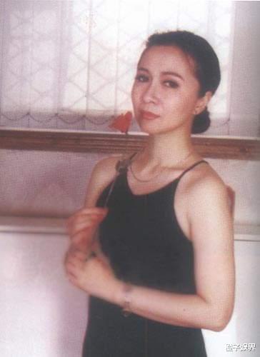 “霸占”春晚舞台26年的蔡明，揭露她不为人知的一面