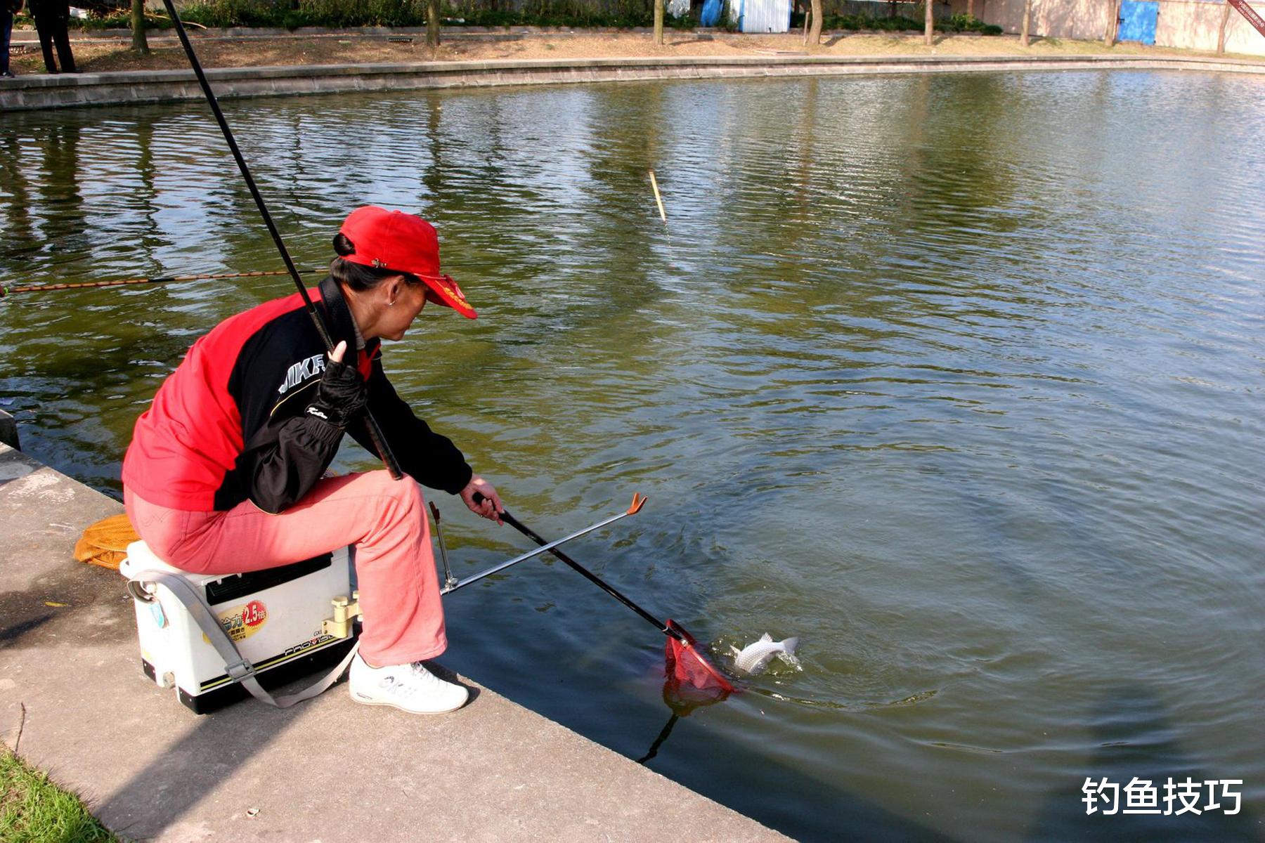 |为什么大家都讨厌钓鱼新手?钓鱼新手最令人讨厌的几个毛病