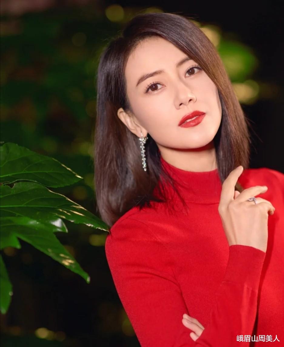 短发 若你脸上有这3种“特征”,年纪越大越吃香!不仅抗老看着还高级