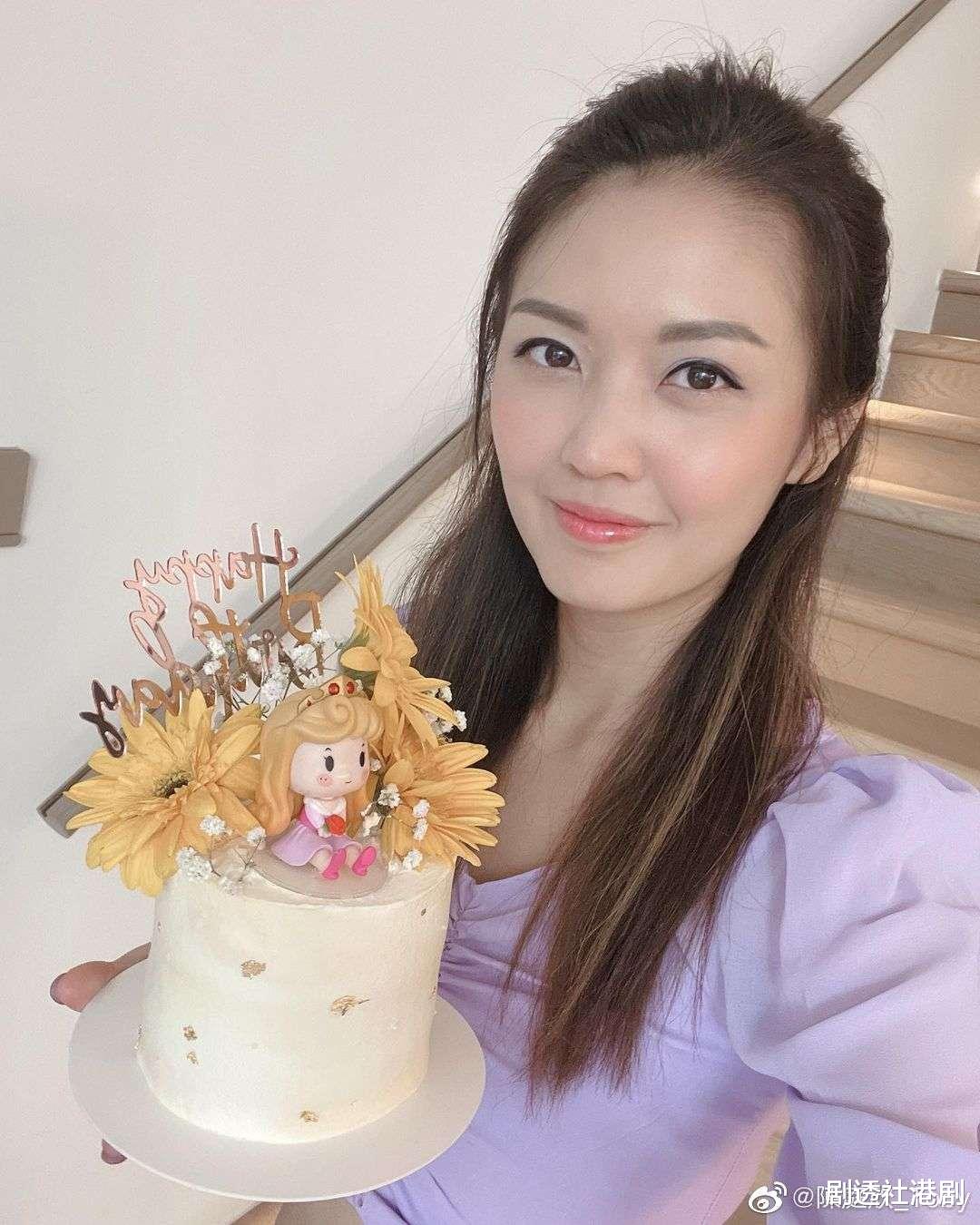 陈庭欣|罕见！TVB女星拍剧带自家鹦鹉进组，主动为其争取角色和特写镜头