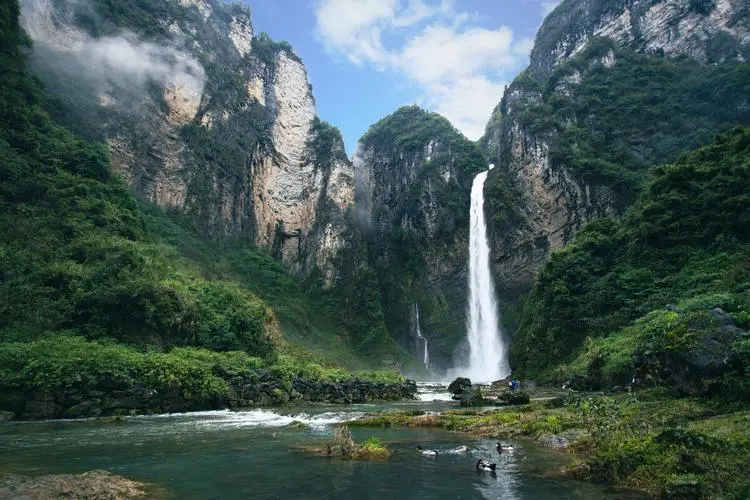 黄果树瀑布|盘点几个中国非常有名气的瀑布，有你去过的吗？