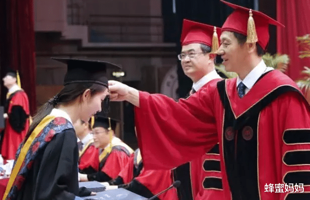 产假|“抱歉,只有博士才能享受140万安家费”,高学历的优势展露无遗