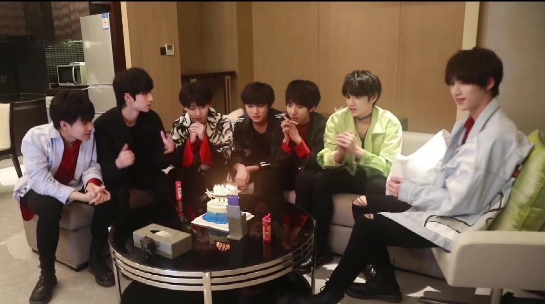 时代少年团|TNT近期行程,三场晚会一场盛典全是录播!怕粉丝应援影响直播?