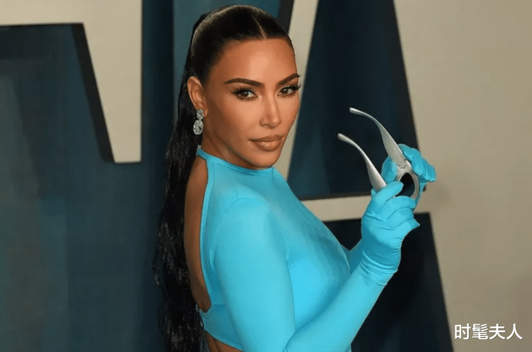 金·卡戴珊|“商战精英”金·卡戴珊:女人不够努力!挪挪屁股,都干活去!