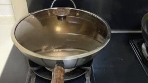 家中常用的锅具挑选技巧，照着买不被坑！这是换过3口得来的经验