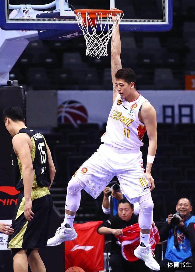 广东男篮|为什么广东男篮众将士愿意集体降薪留队，背后强烈信号将有大动作