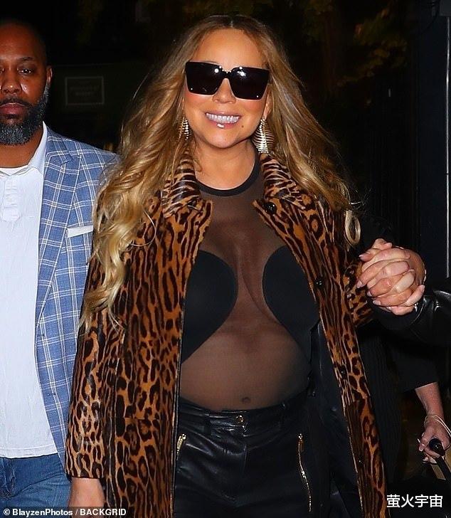 玛丽亚·凯莉|52岁玛丽亚·凯莉穿透视衣约会，啤酒肚醒目，被39岁日裔男友宠溺