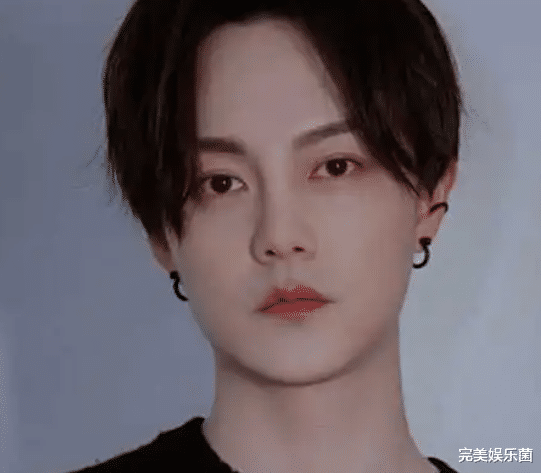 黄晓明|尹正发文为黄晓明证清白,叶珂好友发文疑蹭热度,网友:剧本我熟