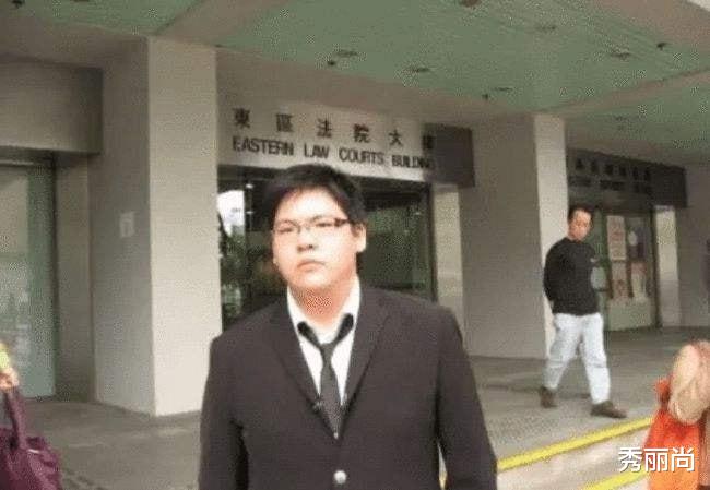 李小龙|向佑:我爸是向华强,我哥是向佐,我在没有父爱的环境下带泪成长