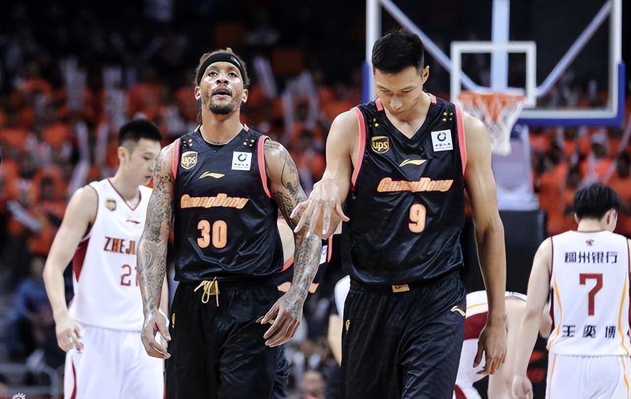 广东男篮|正式签约！NBA榜眼盼重回赛场，广东欲截胡，杜锋或靠他抗衡辽宁