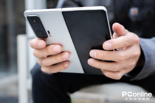 一加科技|三款内外兼修的手机，看看它们如何获得用户的喜爱
