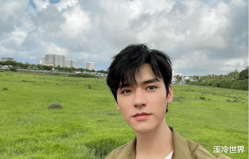 杨紫|明星过端午：杨紫用“心”，王一博送祝福，肖战“春生”牌粽子拽