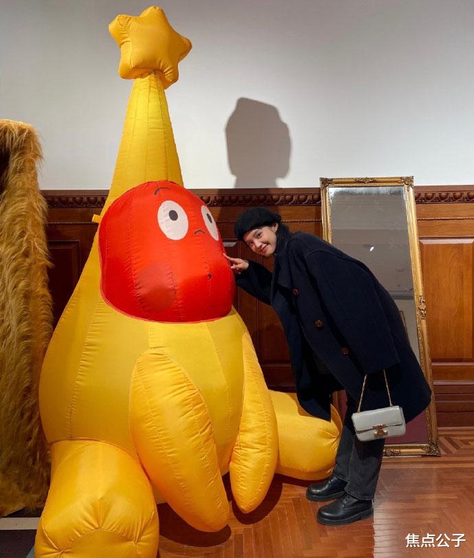 圣诞节|明星圣诞营业照PK：许佳琪软萌，毛晓彤精致，杨超越性感！