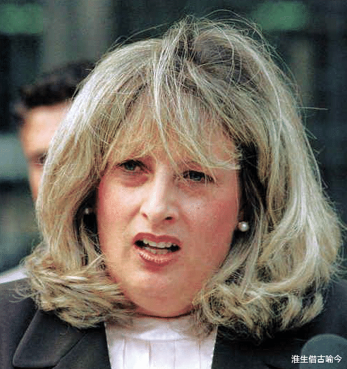 |琳达：出卖闺蜜，揭开莱温斯基和克林顿的拉链门丑闻，结局如何呢