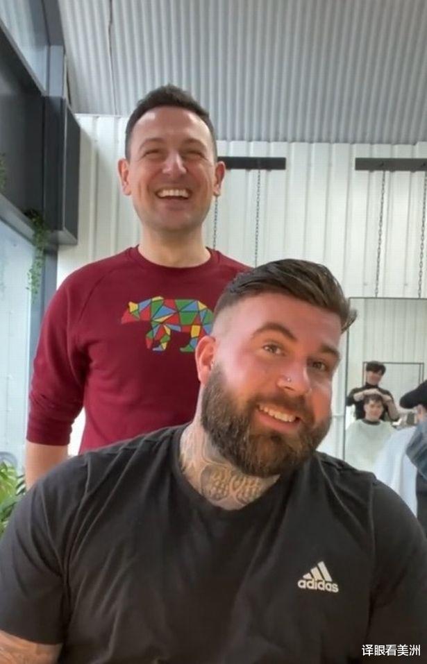 秃顶 英国秃顶男人尝试假发认为看起来年轻了10岁，网友则鼓励接受现状
