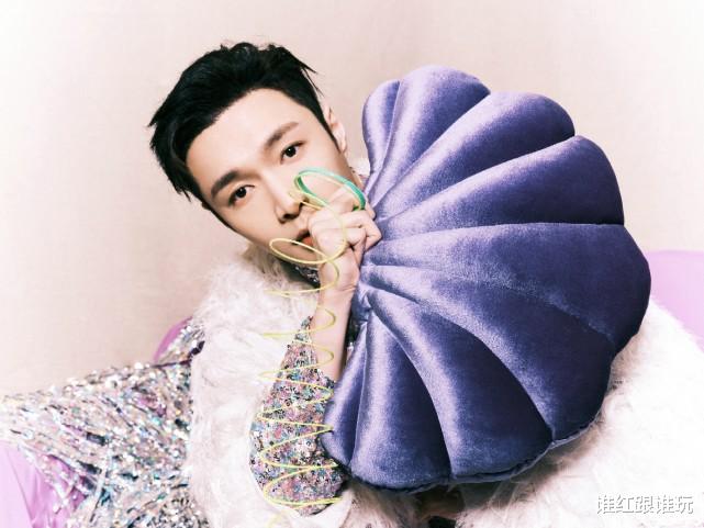 刘雪华|徐峰立深夜发名字缩写，内涵张艺兴！却夸奖朱一龙肖战蔡徐坤？