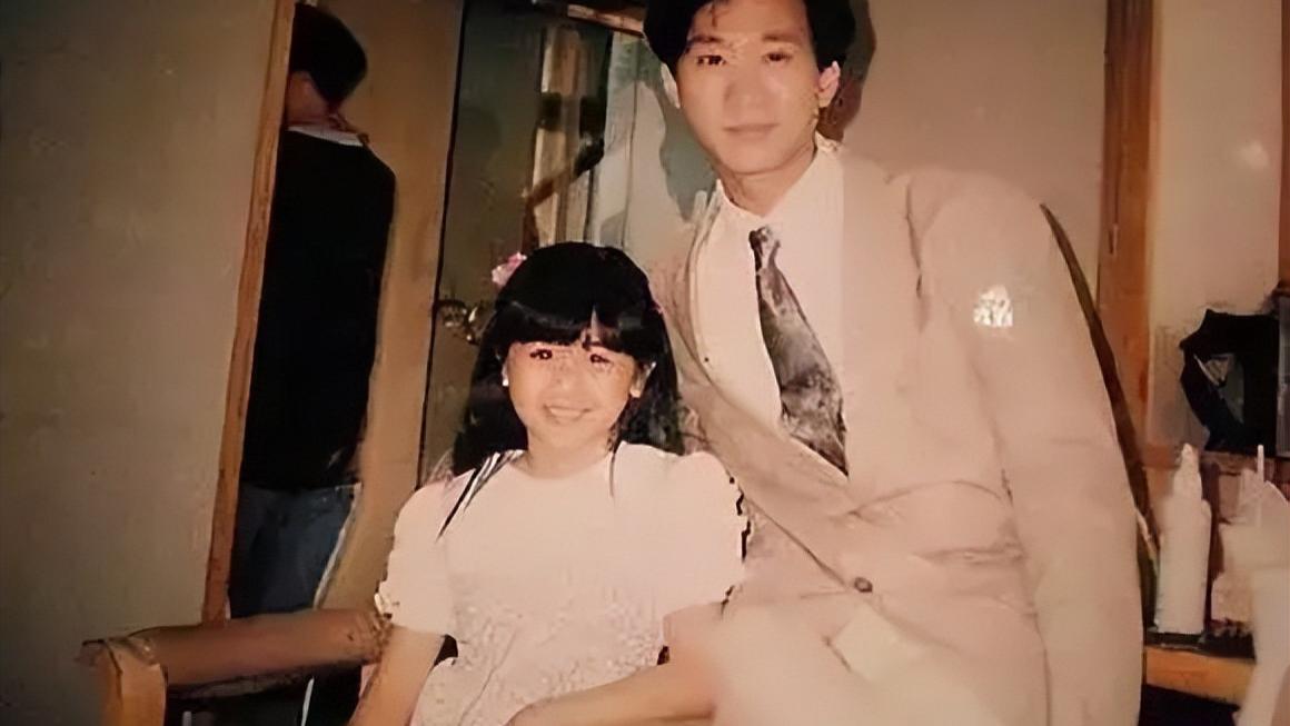 唐宁|唐宁：张国荣“妹妹”，与大13岁老公离婚后，竟落魄到去扫厕所？