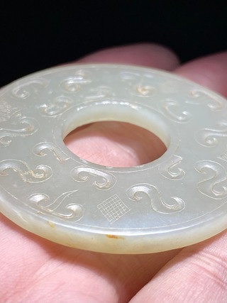 和田玉籽料|明以前 和田玉籽料 白玉 云雷纹 玉璧 挂件