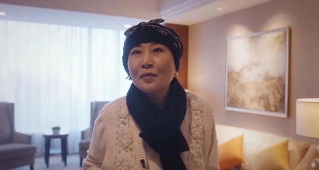 张蔷|女星张蔷整容失败责怪医生，向网友展示眼角疤痕，直言有容貌焦虑