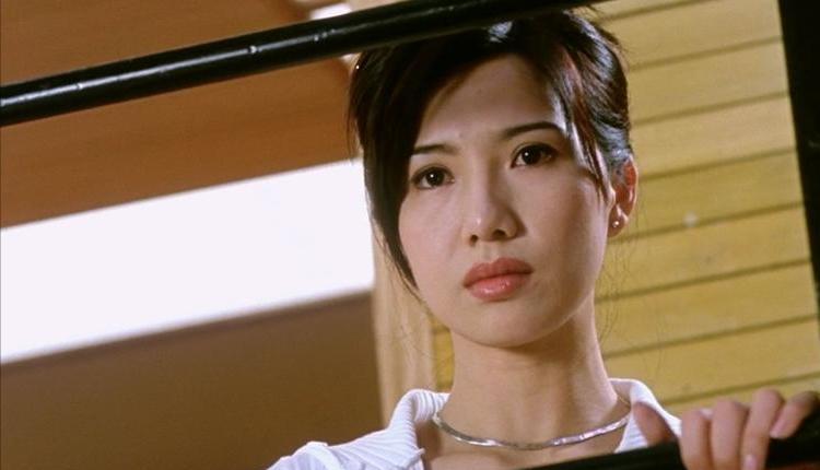 王晶|关秀媚：痴恋王晶8年未果，与小7岁男友相爱同居18年未领证