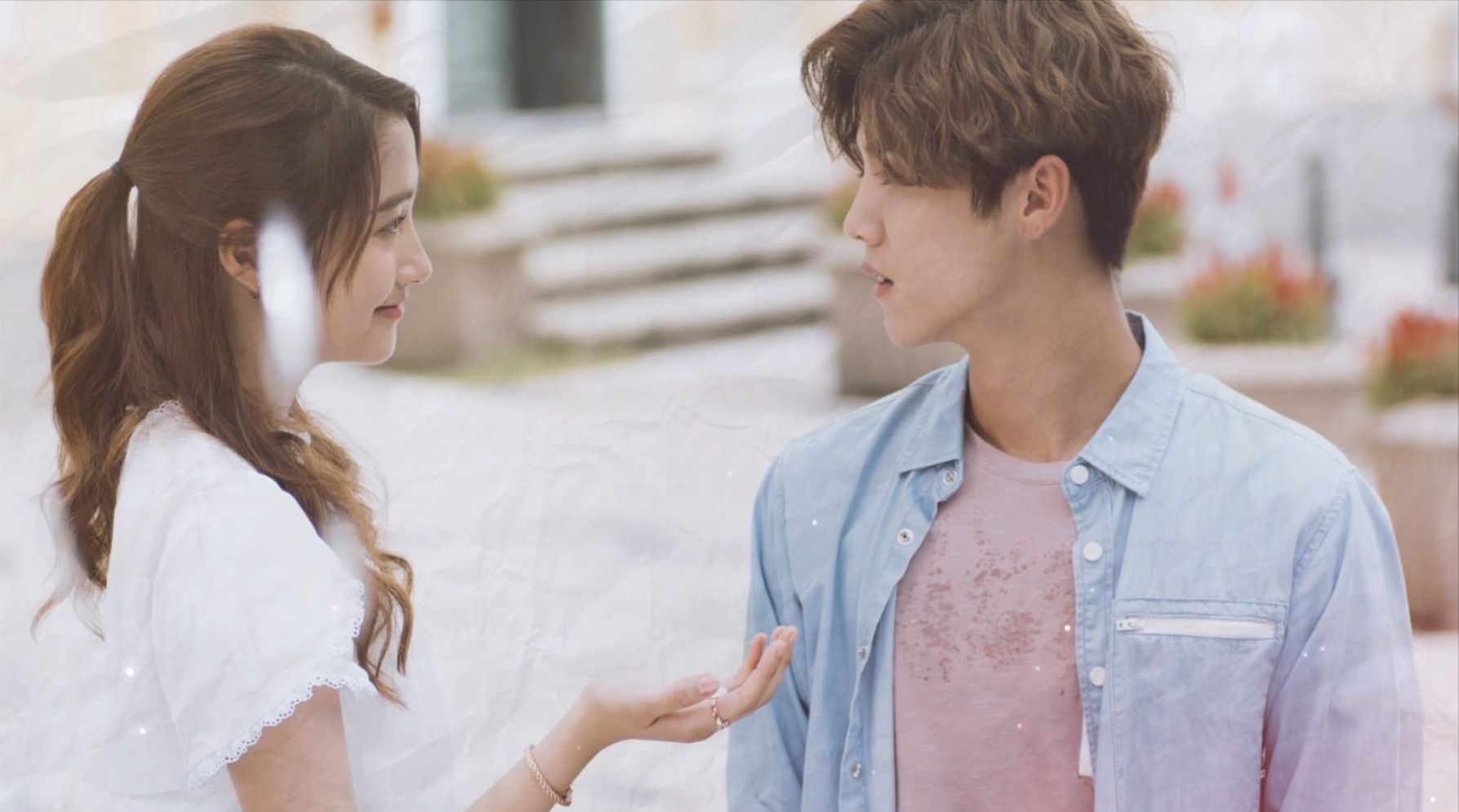 王鹤棣|王鹤棣被爆让助理代排做核酸,网友质疑其没素质,本人发博文道歉