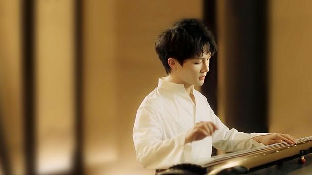 周深|月满中秋,举杯邀月,对酒当歌,周深的天籁之音带来温馨与快乐