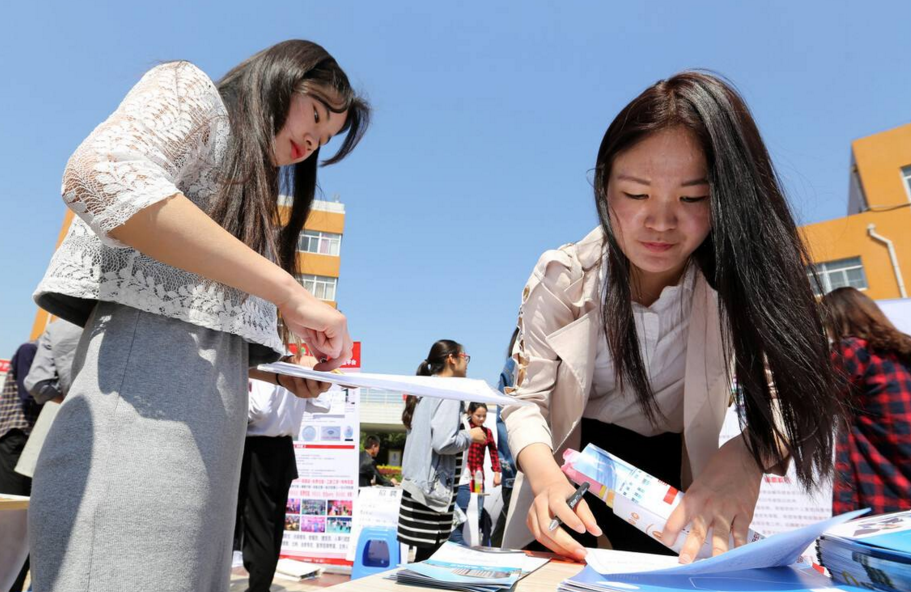 应届生|大学生要擦亮双眼，“三方协议”别随意乱签，容易弄丢应届生身份