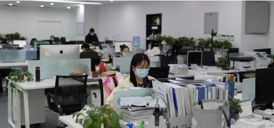 招聘|职场里哪个瞬间让你觉得该辞职了？打工人总结4条，叫人感同身受