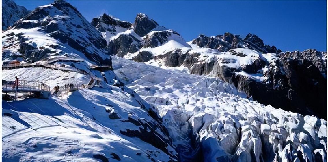 云南|云南“无奈”县城，自驾昆明需13小时，青砖碧瓦，宛若人间仙境