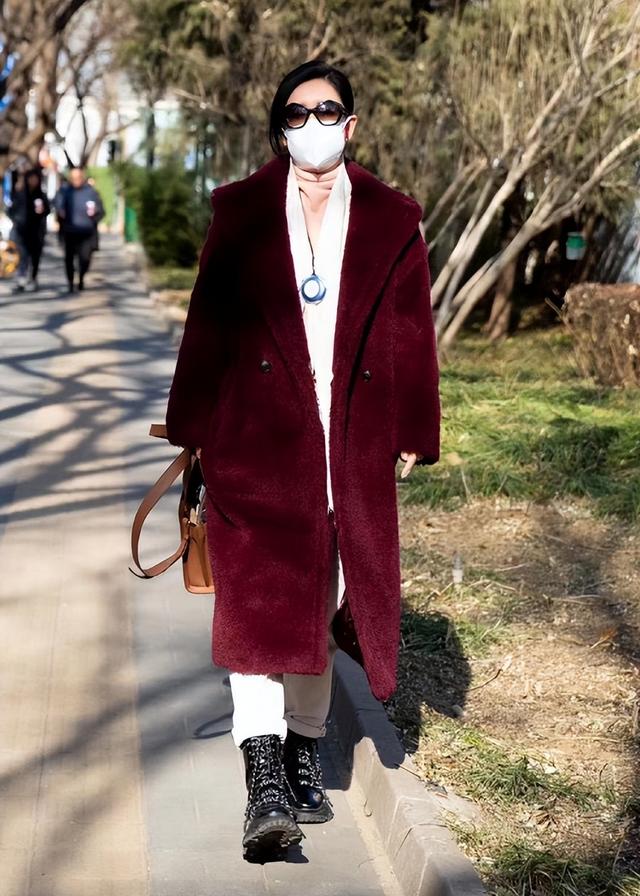 20位明星现身春晚彩排：王宝强秦海璐像暴发户，沈腾马丽惊喜现身