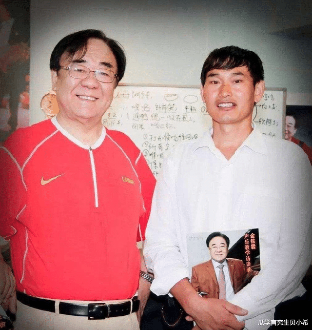 金铁霖|53岁才有后，金铁霖遗憾没看到儿子结婚生子，葬礼上儿子含泪忆父