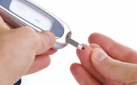 穴位|血糖高,眼先知,若眼睛上没有这3个表现,恭喜,血管还算平稳!