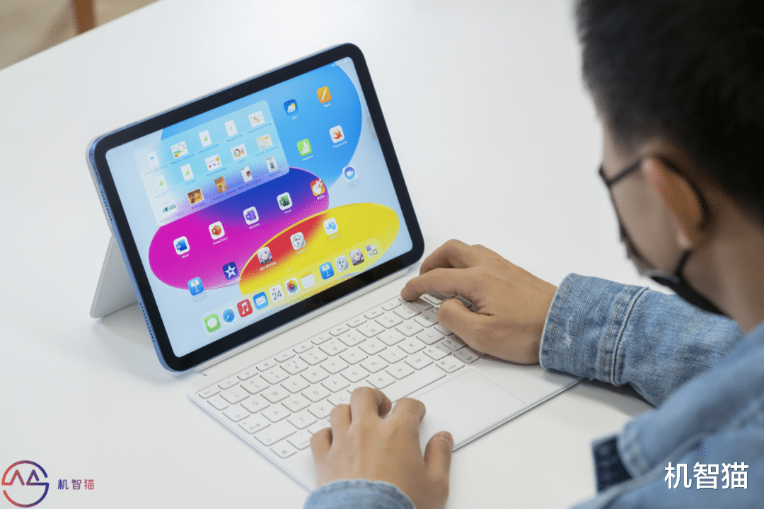 iPad 10抢先体验：向着“电脑”更进一步