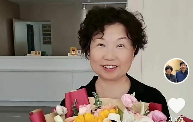 为亲儿孙应查真相,老杜给付律锦旗惹粉丝不满,以错换结案不合理