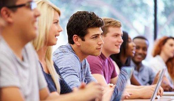 大学生|“灭”字加一笔是什么字？大学生面试题被轻松答出，让人意外