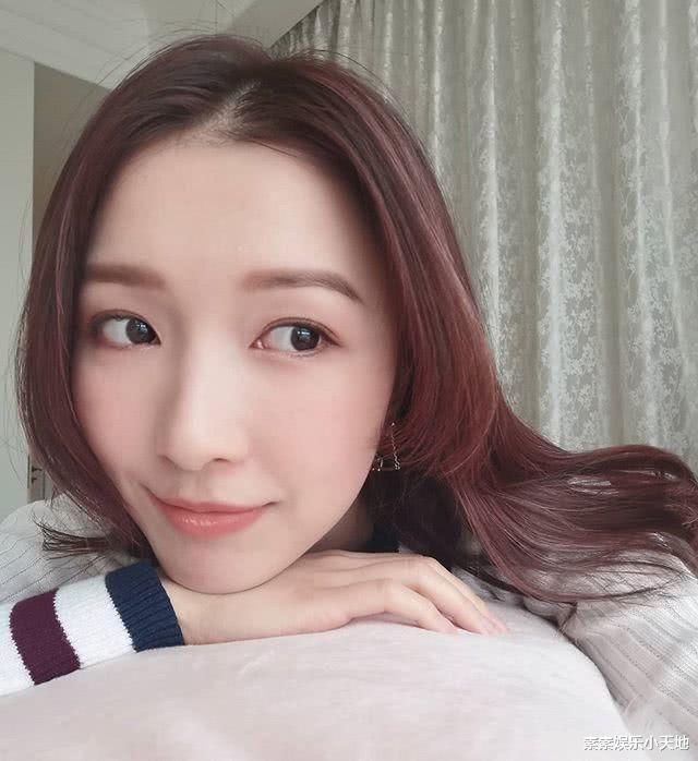 郭嘉文|郭嘉文晒美照秀生活，已经恢复贵妇模样，和李泽楷的感情仍旧是谜