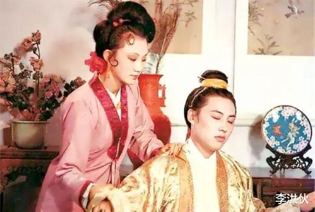 周星驰|林黛玉候选人沈璐，因跳了一支舞而出局，自曝出演秋桐都怪邓婕