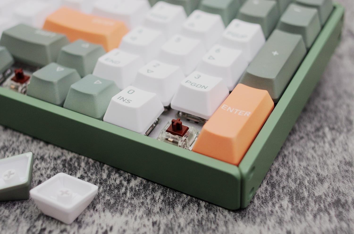 机械键盘|颜值、体积和数字区我全都有,IQUNIX F96 牛油果 机械键盘