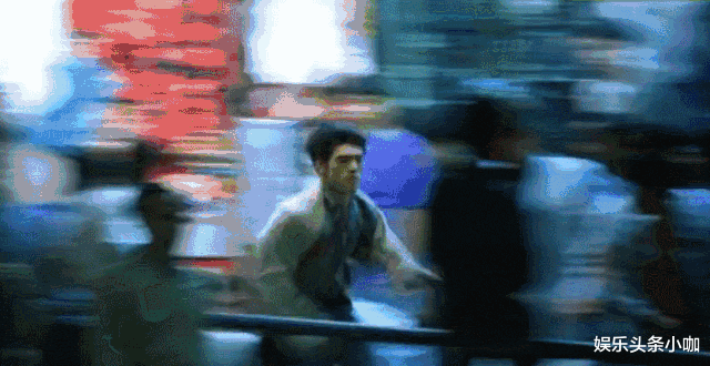 王家卫|他凭什么能将影帝影后轻而易举玩弄于股掌之间?!