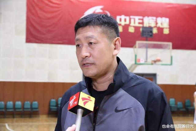 广东男篮|广东临时做出重大调整，45岁杜锋损失惨重？