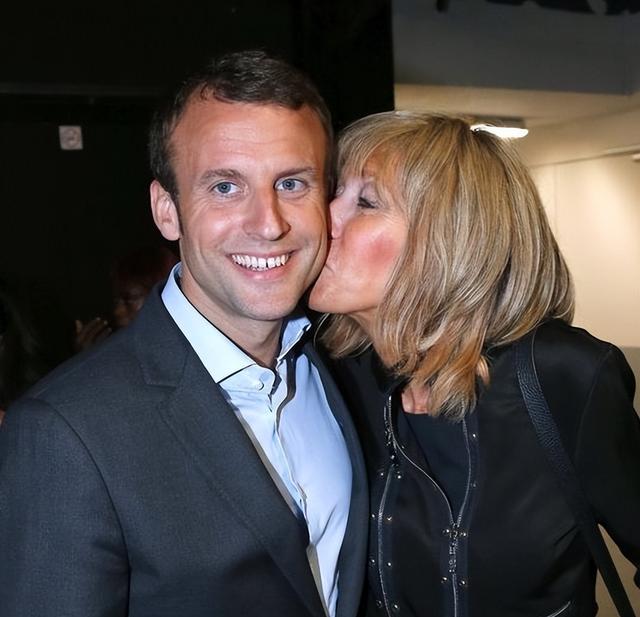 马克龙|马克龙有多深情？把69岁布丽吉特照片复原成少女，把自己P成老头！