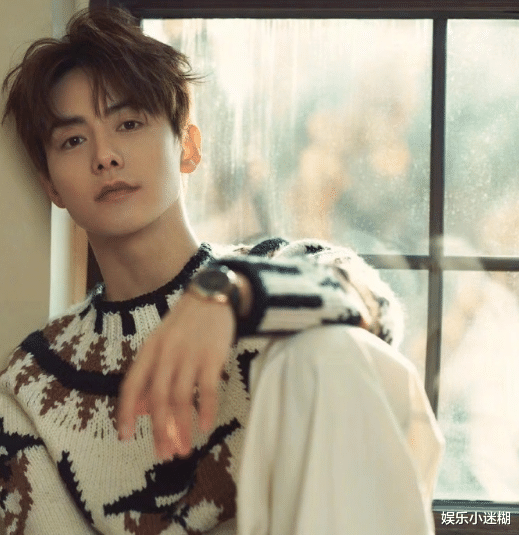 马天宇|马天宇晒女助理美照,爆料其网恋8个月被分手,曾嫌弃老板发型丑