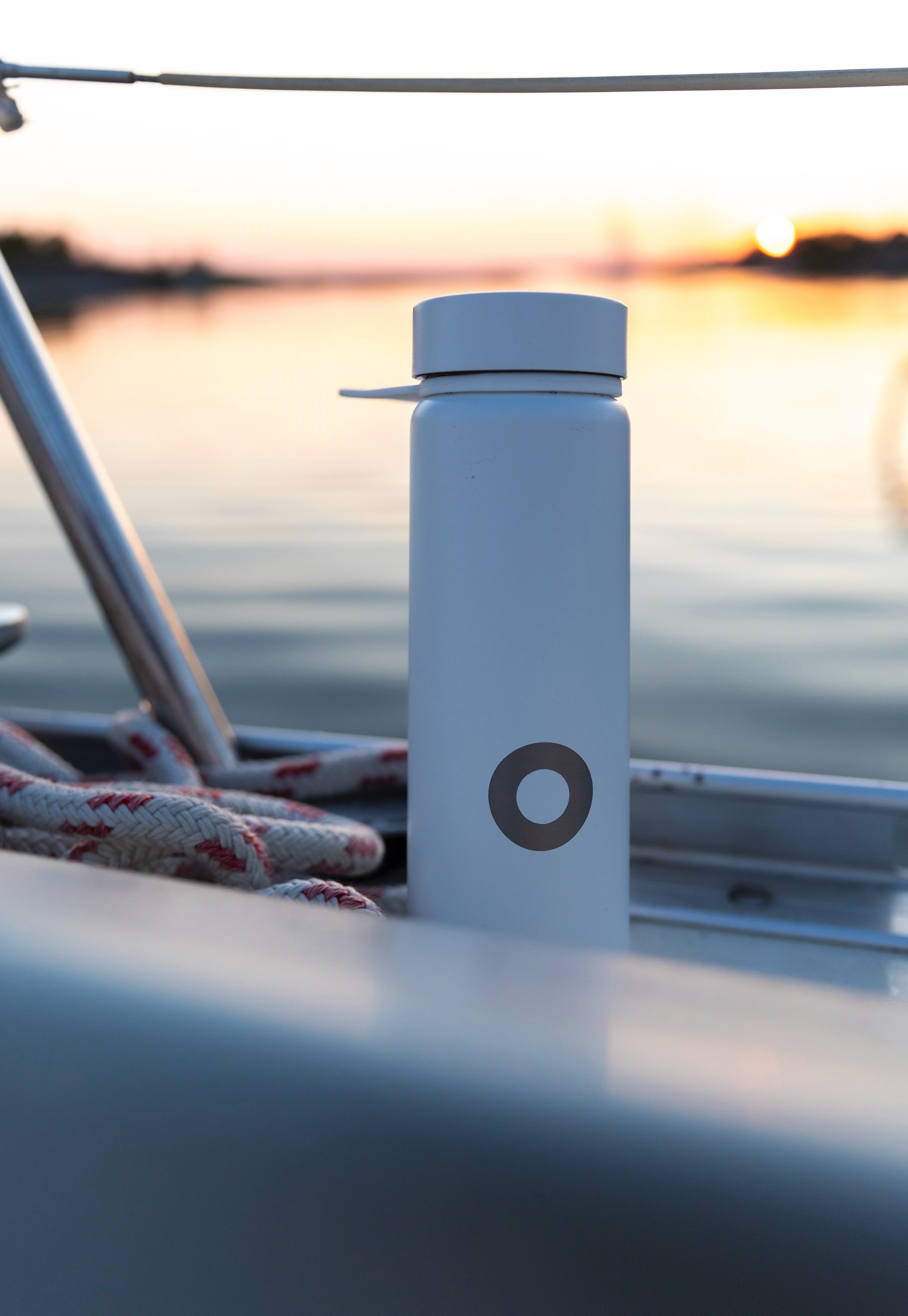 原来一瓶水在摄影过程中可以玩出这么多花样