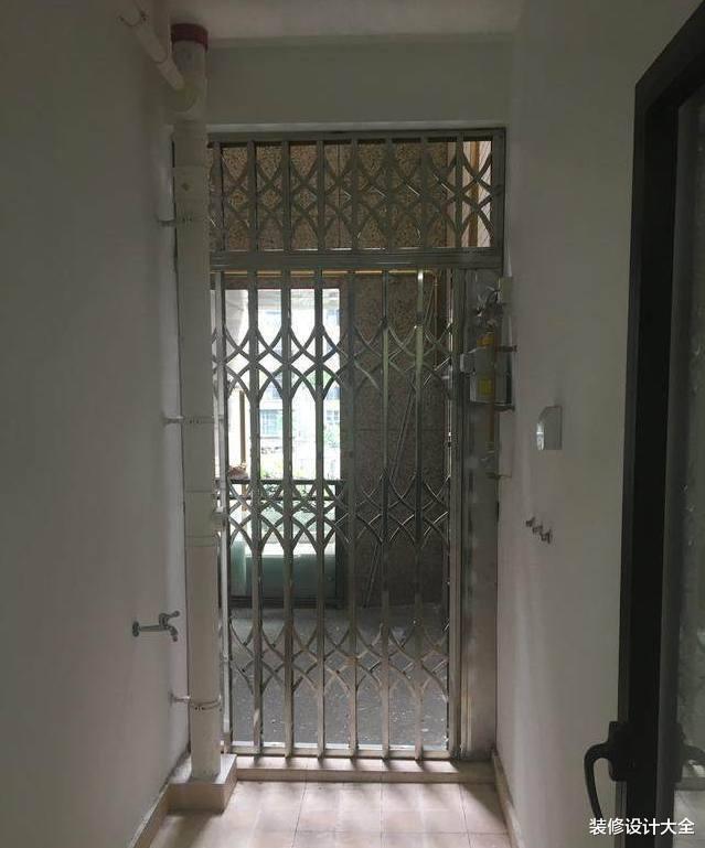 买的精装房终于等到交房了,进门就傻眼!精装房就这样?